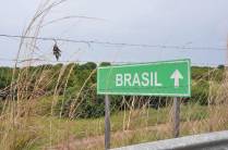 Chegando na fronteira Guiana-Brasil, em Lethem (Guiana)